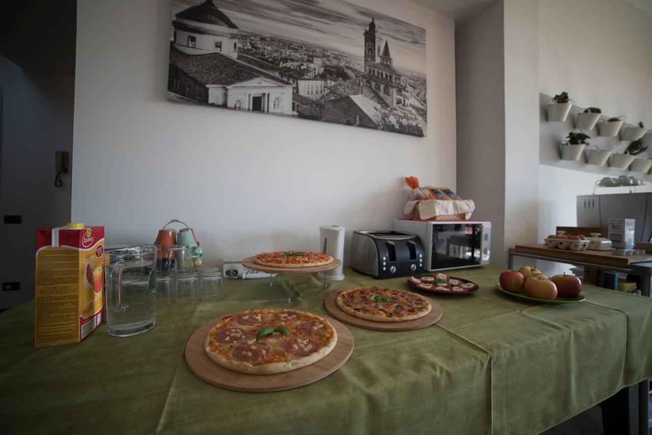 Baker Street Hotel Bergamo Ngoại thất bức ảnh
